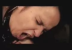 Adolescente lesbiana lame el coño de mi novia mientras papá porrno clasico se fue
