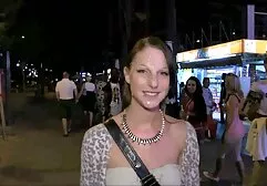 El Masajista Calvo saltó porn clasico a la vena con una polla en el asiento.
