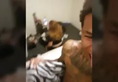 Su porn clasico novio se sienta sus juguetes favoritos Gay amigos