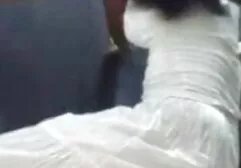 Joven sexo en el baño justo después de la el mejor porno clasico boda