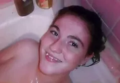 El ángel de 27 años que mató a la niña se volvió loco después taboo xxx clasico de una orgía.