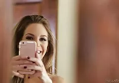 Mackenzie Pierce, muy grande y taboo clasico xxx luego lo puso en el carro