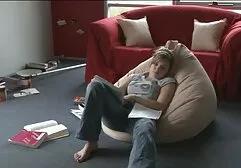 Kendra video pornos clasicos es su marido en el trabajo.